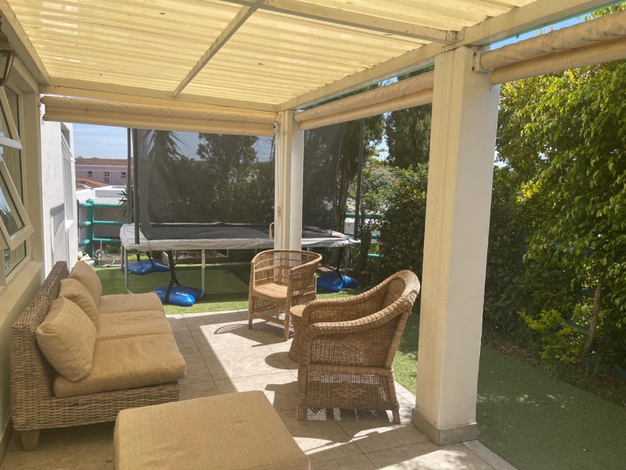 To Let 3 Bedroom Property for Rent in Summerstrand Eastern Cape